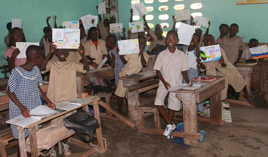 Die Hälfte für das kleine Schulprojekt in Afrika von Frau Müller,<br> die andere Hälfte für eine neue Spielecke?